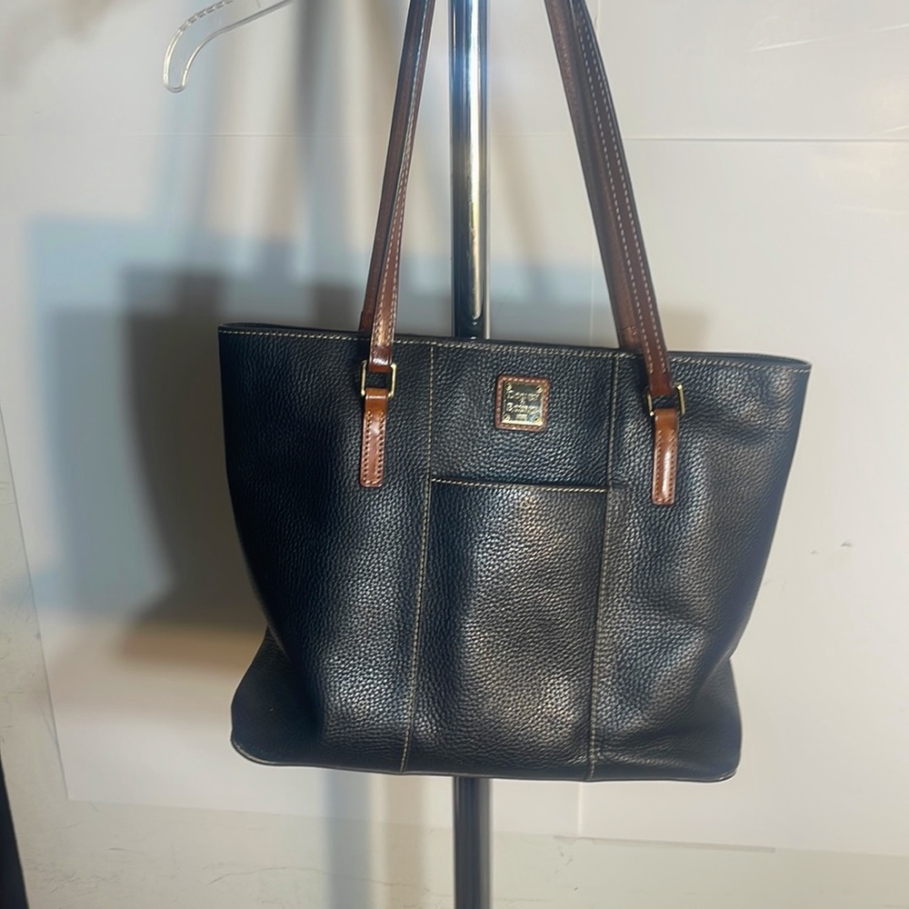 Dooney and Bourke black and brown purse!Pebble Black  Leather
